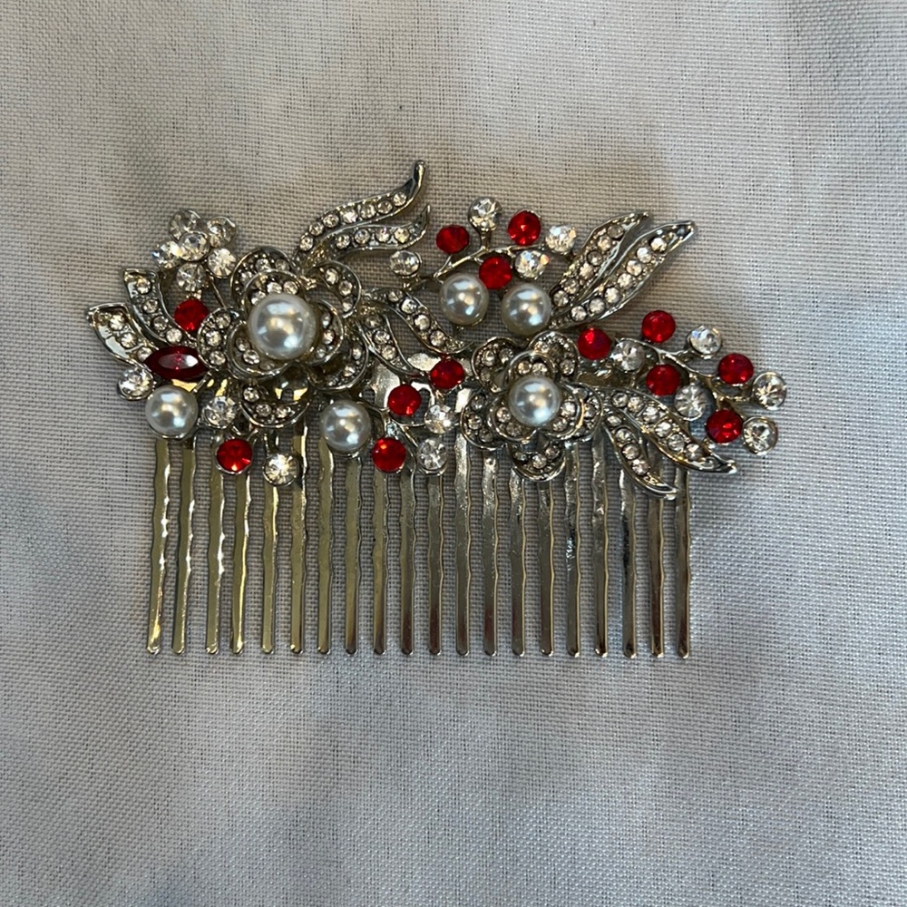Silver tone red rhinestone hair comb